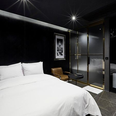 Hotel The Artist Yeoksam Seoul Bagian luar foto